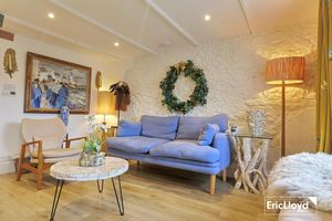 Photo 11- click for photo gallery